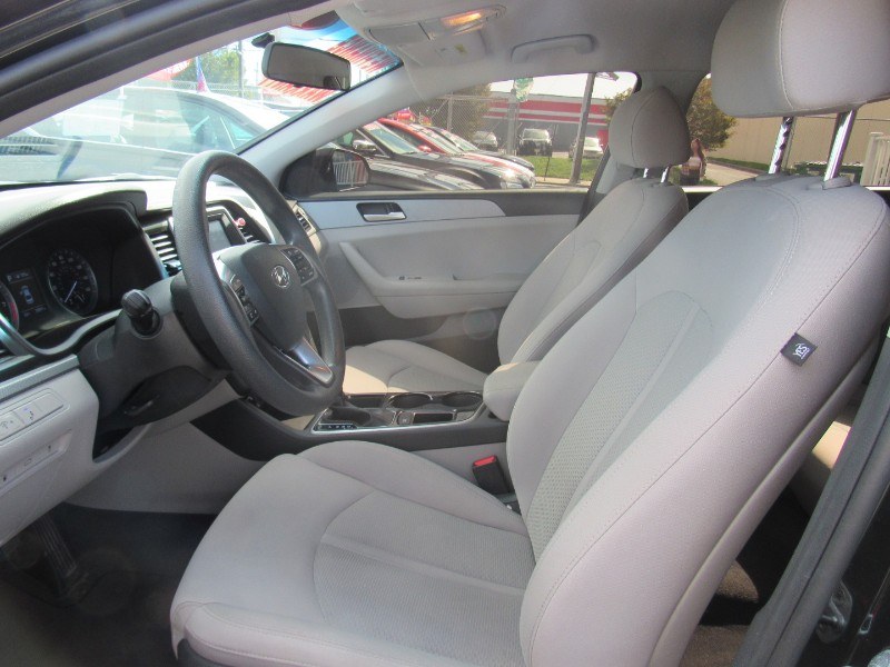 2019 Hyundai Sonata SE 2.4L, available for sale in Irvington, New Jersey | NJ Used Cars Center. Irvington, New Jersey 2019 Hyundai Sonata SE 2.4L, available for sale in Irvington, New Jersey | NJ Used Cars Center. Irvington, New Jersey