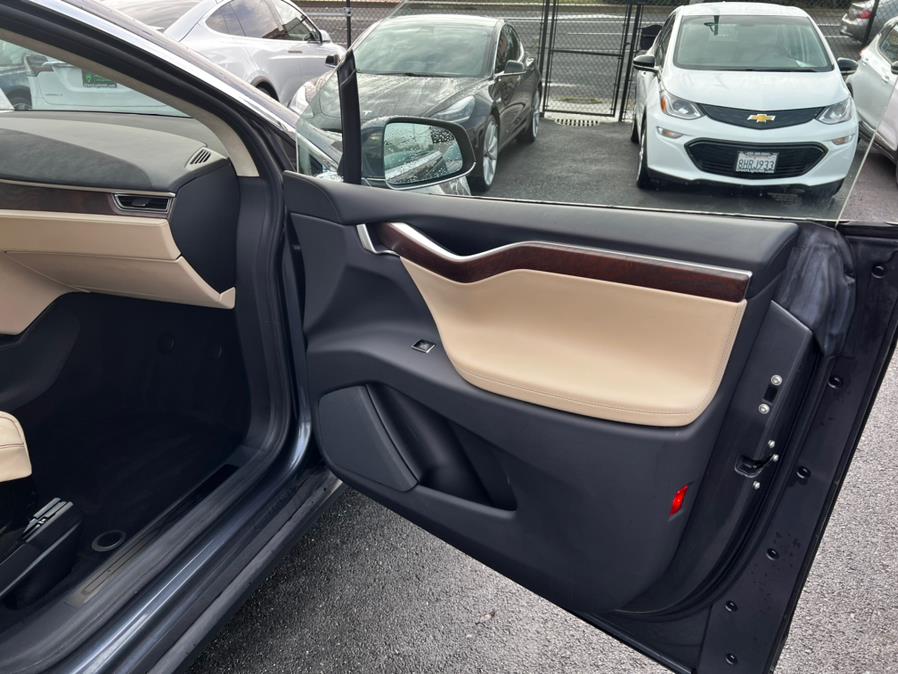 Used Tesla Model X 90D 2016 | Green Light Auto Wholesale. Daly City, California Used Tesla Model X 90D 2016 | Green Light Auto Wholesale. Daly City, California