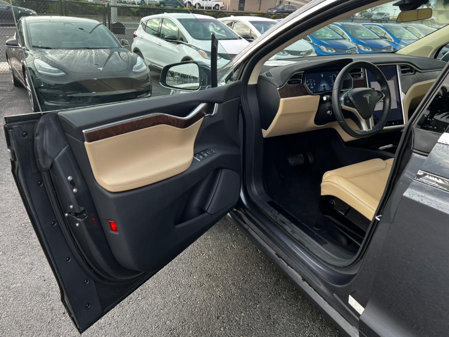 Used Tesla Model X 90D 2016 | Green Light Auto Wholesale. Daly City, California Used Tesla Model X 90D 2016 | Green Light Auto Wholesale. Daly City, California