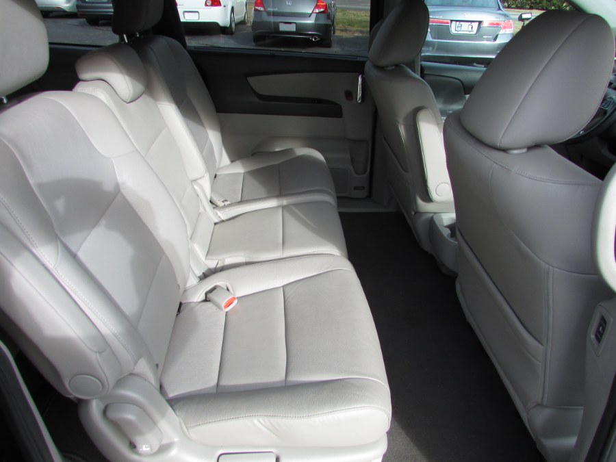 2015 Honda Odyssey 5dr EX-L, available for sale in East Windsor, Connecticut | United Auto Sales of E Windsor, Inc. East Windsor, Connecticut 2015 Honda Odyssey 5dr EX-L, available for sale in East Windsor, Connecticut | United Auto Sales of E Windsor, Inc. East Windsor, Connecticut