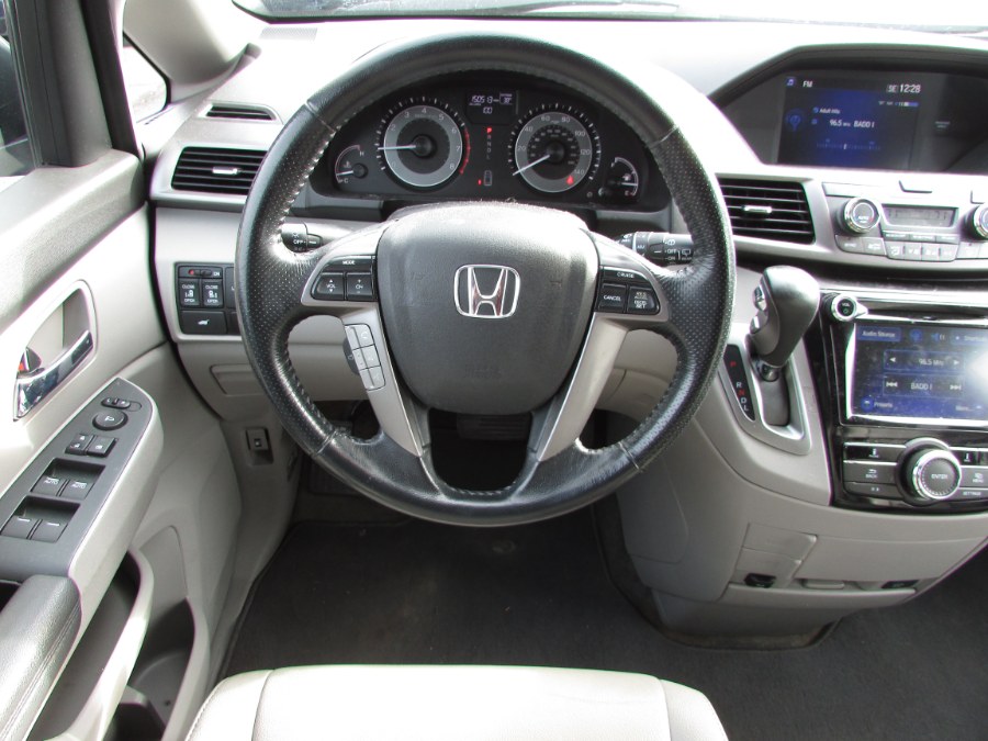 2015 Honda Odyssey 5dr EX-L, available for sale in East Windsor, Connecticut | United Auto Sales of E Windsor, Inc. East Windsor, Connecticut 2015 Honda Odyssey 5dr EX-L, available for sale in East Windsor, Connecticut | United Auto Sales of E Windsor, Inc. East Windsor, Connecticut