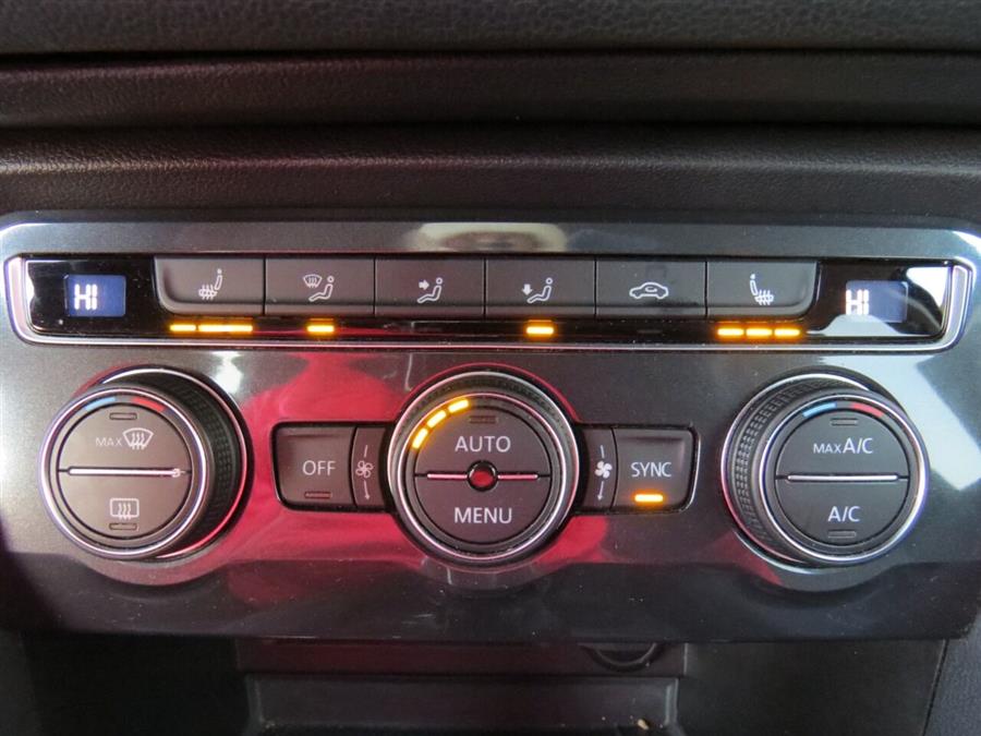 2021 Volkswagen Tiguan SE 4Motion AWD 4dr SUV, available for sale in Auburn, Maine | Lake City Exports Inc. Auburn, Maine 2021 Volkswagen Tiguan SE 4Motion AWD 4dr SUV, available for sale in Auburn, Maine | Lake City Exports Inc. Auburn, Maine