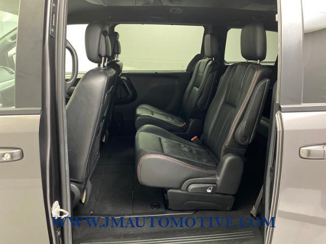 Used Dodge Grand Caravan GT Wagon 2018 | J&M Automotive Sls&Svc LLC. Naugatuck, Connecticut Used Dodge Grand Caravan GT Wagon 2018 | J&M Automotive Sls&Svc LLC. Naugatuck, Connecticut