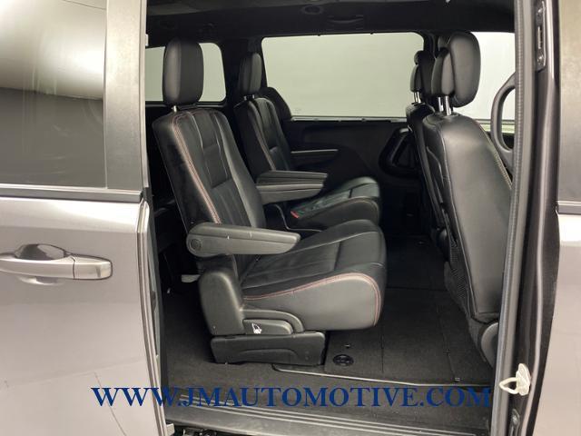 Used Dodge Grand Caravan GT Wagon 2018 | J&M Automotive Sls&Svc LLC. Naugatuck, Connecticut Used Dodge Grand Caravan GT Wagon 2018 | J&M Automotive Sls&Svc LLC. Naugatuck, Connecticut