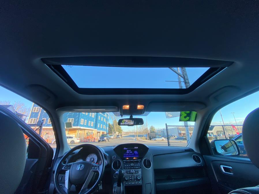 2013 Honda Pilot 4WD 4dr EX-L, available for sale in Hartford, Connecticut | VEB Auto Sales. Hartford, Connecticut 2013 Honda Pilot 4WD 4dr EX-L, available for sale in Hartford, Connecticut | VEB Auto Sales. Hartford, Connecticut