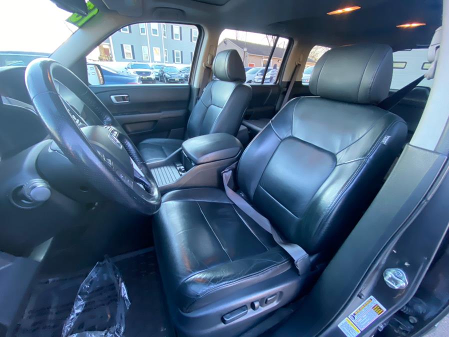 2013 Honda Pilot 4WD 4dr EX-L, available for sale in Hartford, Connecticut | VEB Auto Sales. Hartford, Connecticut 2013 Honda Pilot 4WD 4dr EX-L, available for sale in Hartford, Connecticut | VEB Auto Sales. Hartford, Connecticut