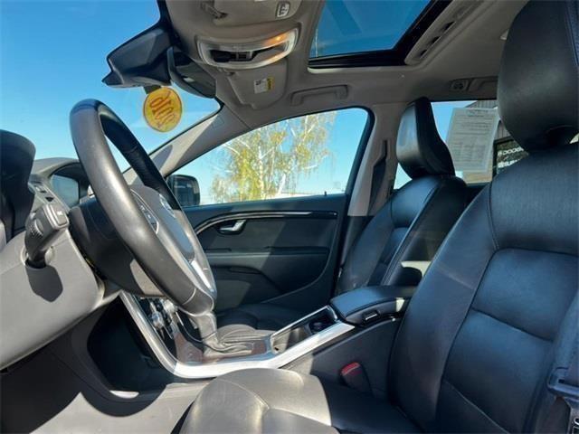 2016 Volvo Xc70 T5 Premier, available for sale in Stratford, Connecticut | Wiz Leasing Inc. Stratford, Connecticut 2016 Volvo Xc70 T5 Premier, available for sale in Stratford, Connecticut | Wiz Leasing Inc. Stratford, Connecticut