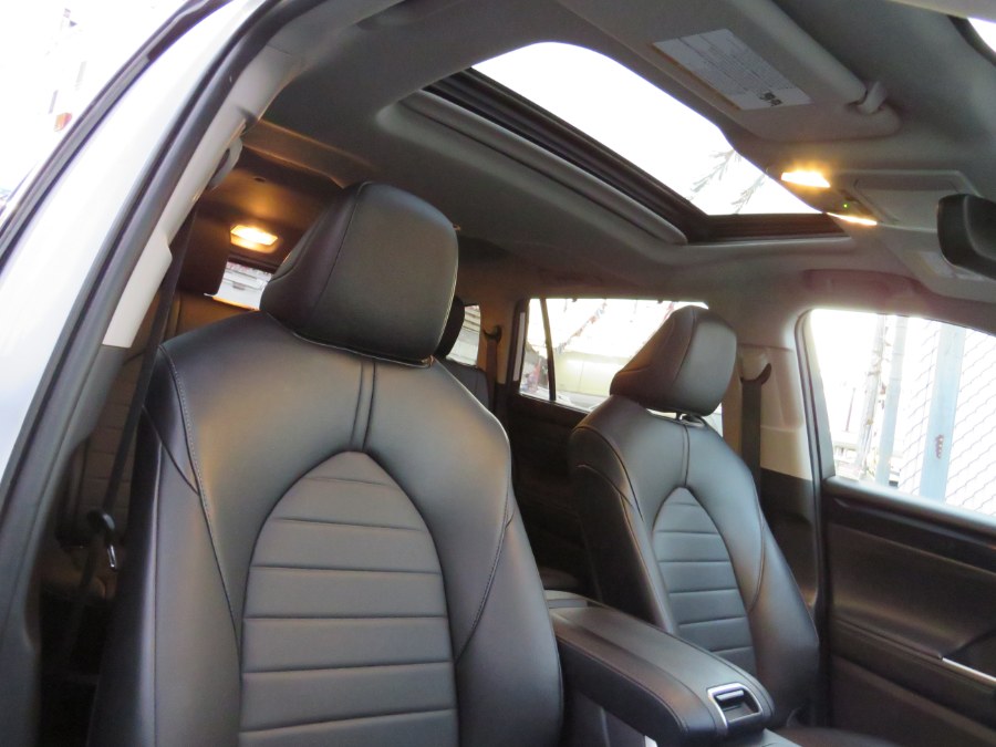 2022 Toyota Highlander XLE, available for sale in Middle Village, New York | Road Masters II INC. Middle Village, New York 2022 Toyota Highlander XLE, available for sale in Middle Village, New York | Road Masters II INC. Middle Village, New York