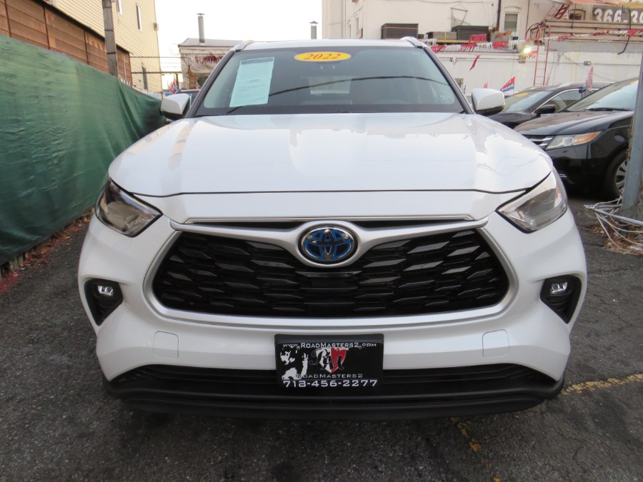 2022 Toyota Highlander XLE, available for sale in Middle Village, New York | Road Masters II INC. Middle Village, New York 2022 Toyota Highlander XLE, available for sale in Middle Village, New York | Road Masters II INC. Middle Village, New York