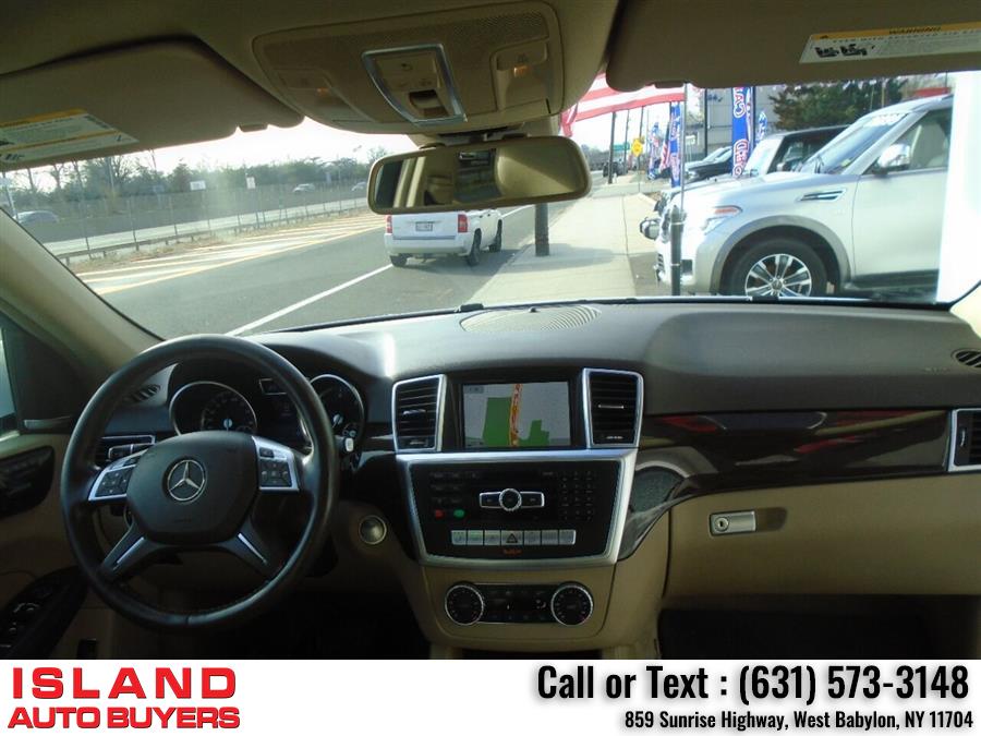 2015 Mercedes-benz M-class ML 250 BlueTEC AWD 4MATIC 4dr SUV, available for sale in West Babylon, New York | Island Auto Buyers. West Babylon, New York 2015 Mercedes-benz M-class ML 250 BlueTEC AWD 4MATIC 4dr SUV, available for sale in West Babylon, New York | Island Auto Buyers. West Babylon, New York