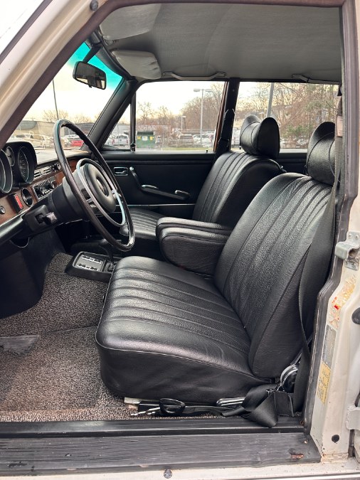 1972 Mercedes-Benz 280SEL 122" WB Tradesman, available for sale in Medford, Massachusetts | A-Tech. Medford, Massachusetts 1972 Mercedes-Benz 280SEL 122" WB Tradesman, available for sale in Medford, Massachusetts | A-Tech. Medford, Massachusetts