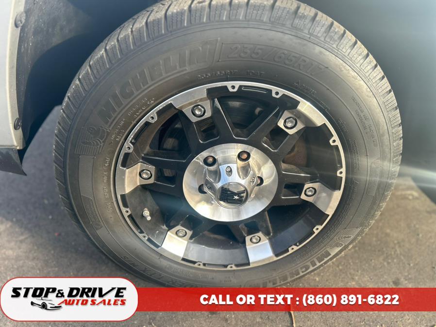 2006 Jeep Grand Cherokee 4dr Laredo 4WD, available for sale in East Windsor, Connecticut | Stop & Drive Auto Sales. East Windsor, Connecticut 2006 Jeep Grand Cherokee 4dr Laredo 4WD, available for sale in East Windsor, Connecticut | Stop & Drive Auto Sales. East Windsor, Connecticut