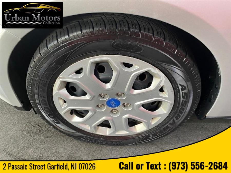 2012 Ford Focus SE, available for sale in Garfield, New Jersey | Urban Motors Collection. Garfield, New Jersey 2012 Ford Focus SE, available for sale in Garfield, New Jersey | Urban Motors Collection. Garfield, New Jersey