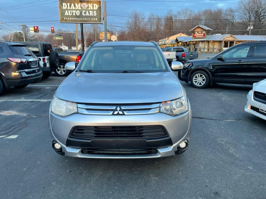 2015 Mitsubishi Outlander 2WD 4dr SE, available for sale in Vernon, Connecticut | Diamond Auto Cars LLC. Vernon, Connecticut 2015 Mitsubishi Outlander 2WD 4dr SE, available for sale in Vernon, Connecticut | Diamond Auto Cars LLC. Vernon, Connecticut
