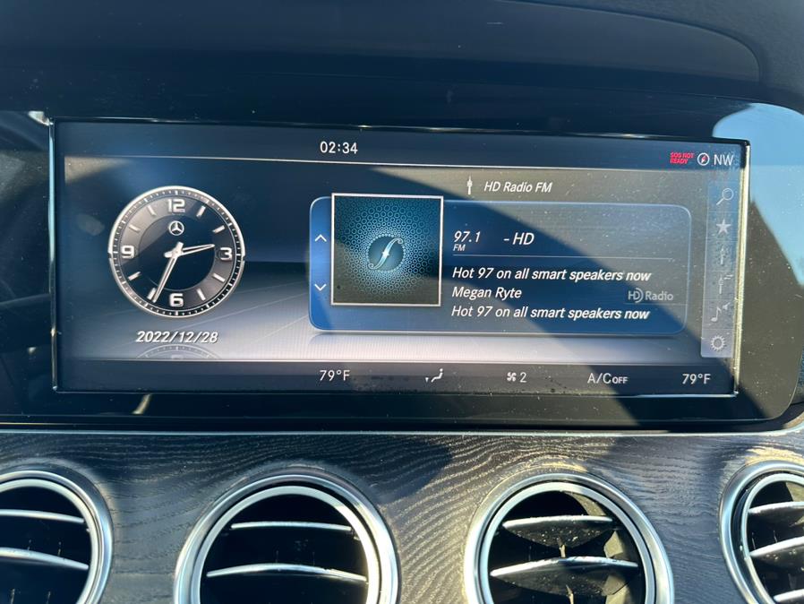 2017 Mercedes-Benz E-Class E 300 Luxury 4MATIC Sedan, available for sale in Linden, New Jersey | Champion Auto Sales. Linden, New Jersey 2017 Mercedes-Benz E-Class E 300 Luxury 4MATIC Sedan, available for sale in Linden, New Jersey | Champion Auto Sales. Linden, New Jersey