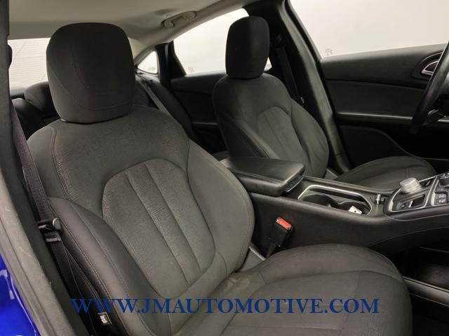 2015 Chrysler 200 4dr Sdn Limited FWD, available for sale in Naugatuck, Connecticut | J&M Automotive Sls&Svc LLC. Naugatuck, Connecticut 2015 Chrysler 200 4dr Sdn Limited FWD, available for sale in Naugatuck, Connecticut | J&M Automotive Sls&Svc LLC. Naugatuck, Connecticut