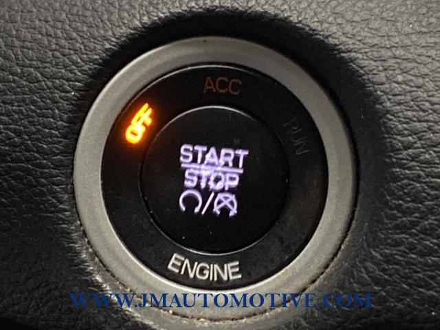 2015 Chrysler 200 4dr Sdn Limited FWD, available for sale in Naugatuck, Connecticut | J&M Automotive Sls&Svc LLC. Naugatuck, Connecticut 2015 Chrysler 200 4dr Sdn Limited FWD, available for sale in Naugatuck, Connecticut | J&M Automotive Sls&Svc LLC. Naugatuck, Connecticut
