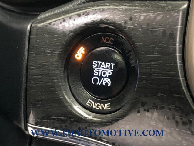 2015 Jeep Grand Cherokee 4WD 4dr Limited, available for sale in Naugatuck, Connecticut | J&M Automotive Sls&Svc LLC. Naugatuck, Connecticut 2015 Jeep Grand Cherokee 4WD 4dr Limited, available for sale in Naugatuck, Connecticut | J&M Automotive Sls&Svc LLC. Naugatuck, Connecticut