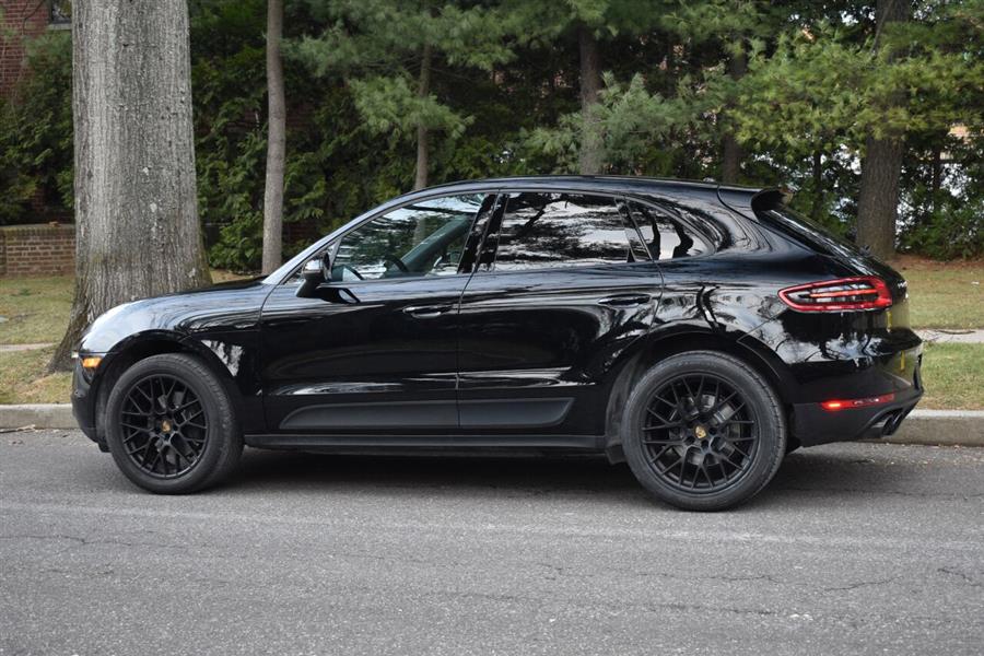 Used Porsche Macan Base AWD 4dr SUV 2018 | Camy Cars. Great Neck, New York Used Porsche Macan Base AWD 4dr SUV 2018 | Camy Cars. Great Neck, New York