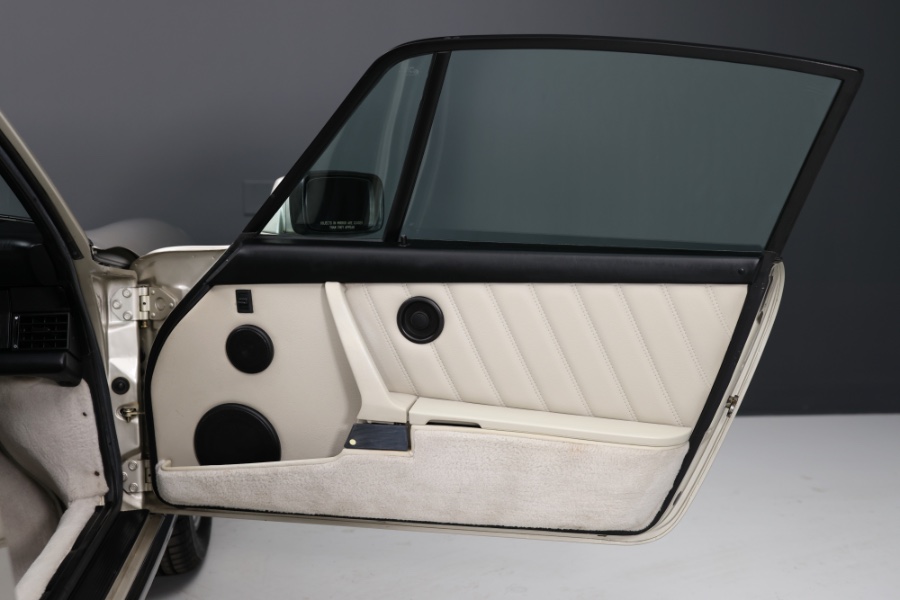 1989 Porsche 911 Carrera 2dr Coupe, available for sale in North Salem, New York | Meccanic Shop North Inc. North Salem, New York 1989 Porsche 911 Carrera 2dr Coupe, available for sale in North Salem, New York | Meccanic Shop North Inc. North Salem, New York