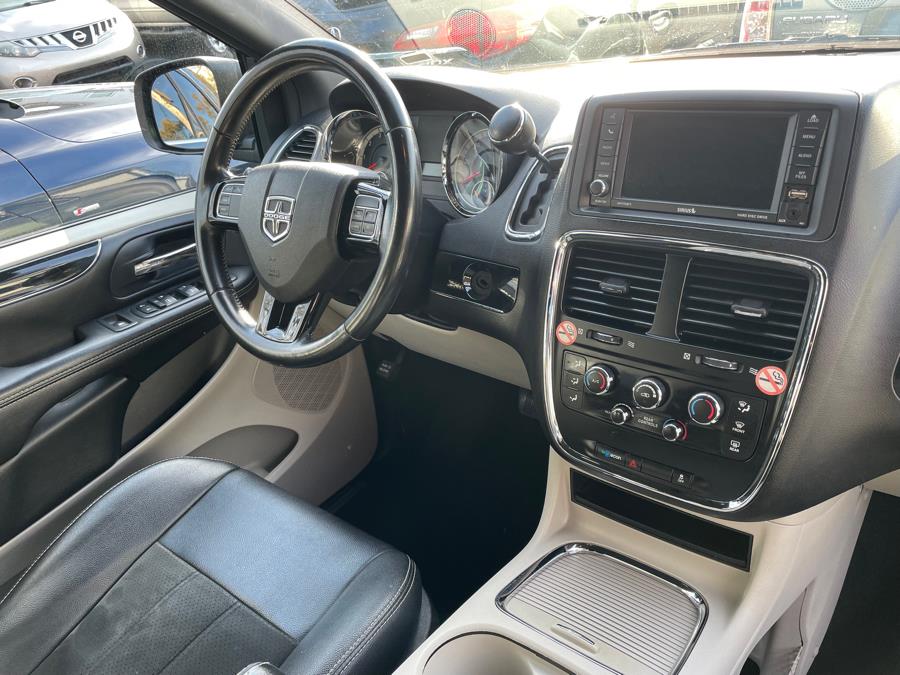 2019 Dodge Grand Caravan SXT Wagon, available for sale in Agawam, Massachusetts | Malkoon Motors. Agawam, Massachusetts 2019 Dodge Grand Caravan SXT Wagon, available for sale in Agawam, Massachusetts | Malkoon Motors. Agawam, Massachusetts