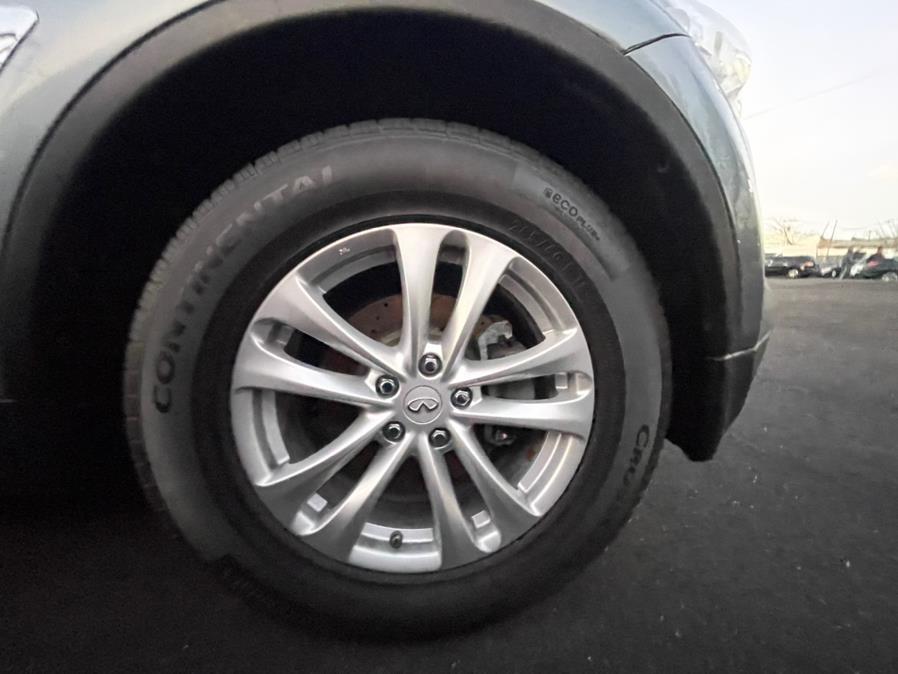 2017 INFINITI QX70 LOW MILES!. CLEAN CARFAX!, available for sale in Rosedale, New York | Sunrise Auto Sales. Rosedale, New York 2017 INFINITI QX70 LOW MILES!. CLEAN CARFAX!, available for sale in Rosedale, New York | Sunrise Auto Sales. Rosedale, New York