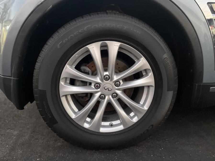 2017 INFINITI QX70 LOW MILES!. CLEAN CARFAX!, available for sale in Rosedale, New York | Sunrise Auto Sales. Rosedale, New York 2017 INFINITI QX70 LOW MILES!. CLEAN CARFAX!, available for sale in Rosedale, New York | Sunrise Auto Sales. Rosedale, New York