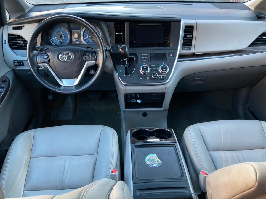 2017 Toyota Sienna XLE FWD 8-Passenger (Natl), available for sale in Brooklyn, New York | Carsbuck Inc.. Brooklyn, New York 2017 Toyota Sienna XLE FWD 8-Passenger (Natl), available for sale in Brooklyn, New York | Carsbuck Inc.. Brooklyn, New York