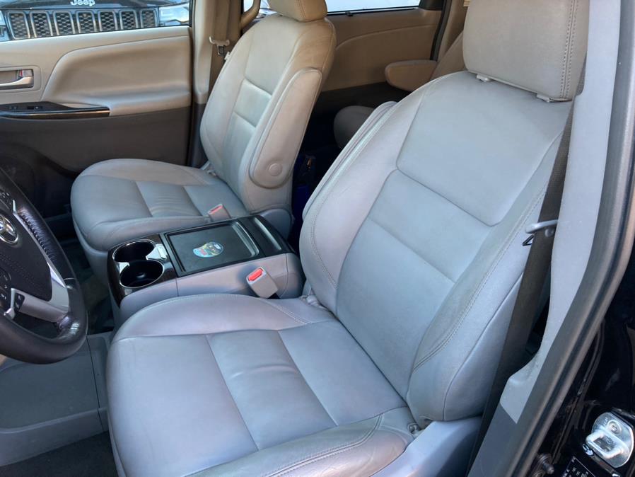 2017 Toyota Sienna XLE FWD 8-Passenger (Natl), available for sale in Brooklyn, New York | Carsbuck Inc.. Brooklyn, New York 2017 Toyota Sienna XLE FWD 8-Passenger (Natl), available for sale in Brooklyn, New York | Carsbuck Inc.. Brooklyn, New York
