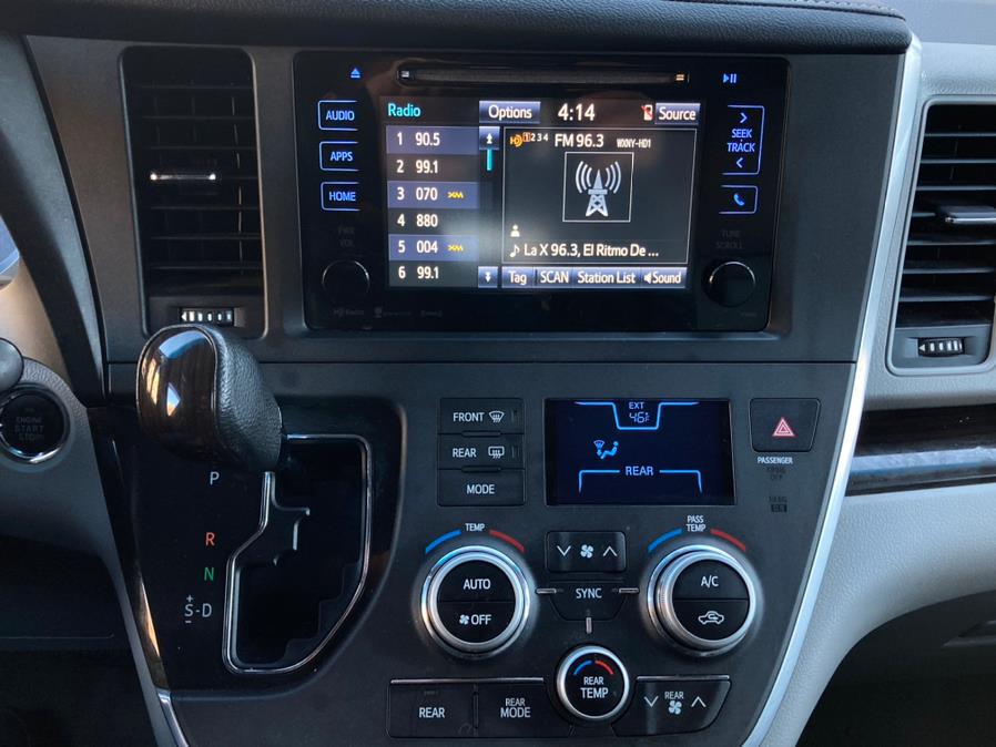 2017 Toyota Sienna XLE FWD 8-Passenger (Natl), available for sale in Brooklyn, New York | Carsbuck Inc.. Brooklyn, New York 2017 Toyota Sienna XLE FWD 8-Passenger (Natl), available for sale in Brooklyn, New York | Carsbuck Inc.. Brooklyn, New York