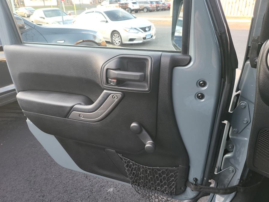 2015 Jeep Wrangler Unlimited 4WD 4dr Sport, available for sale in Hartford, Connecticut | Lex Autos LLC. Hartford, Connecticut 2015 Jeep Wrangler Unlimited 4WD 4dr Sport, available for sale in Hartford, Connecticut | Lex Autos LLC. Hartford, Connecticut