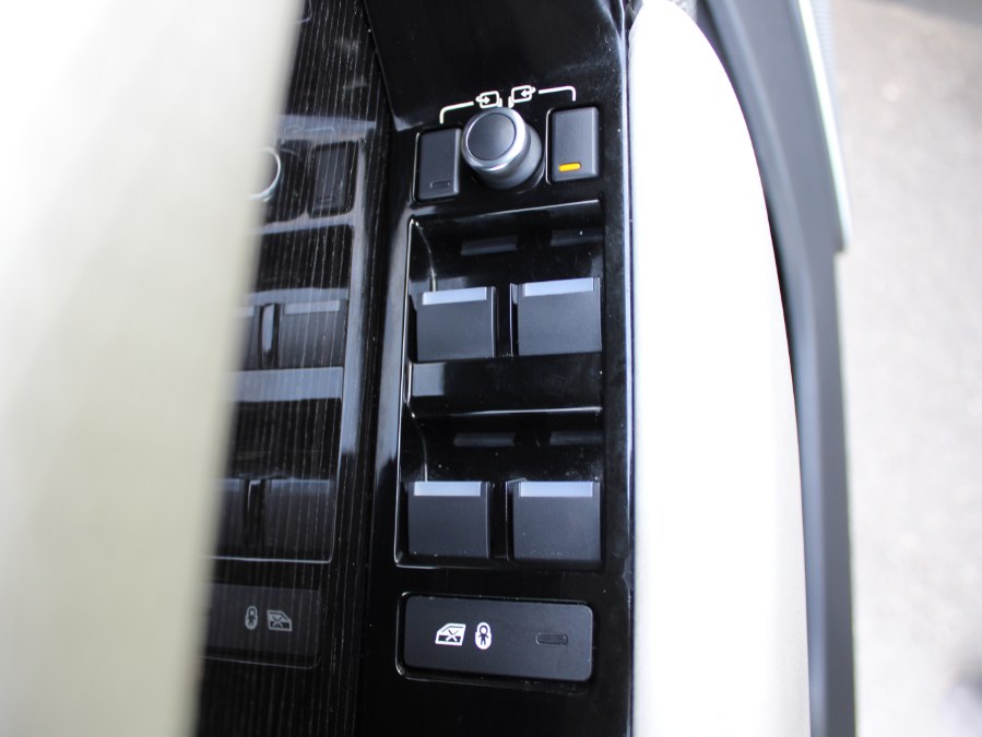 2019 Land Rover Range Rover Velar P250 SE R-Dynamic, available for sale in Great Neck, New York | Auto Expo Ent Inc.. Great Neck, New York 2019 Land Rover Range Rover Velar P250 SE R-Dynamic, available for sale in Great Neck, New York | Auto Expo Ent Inc.. Great Neck, New York