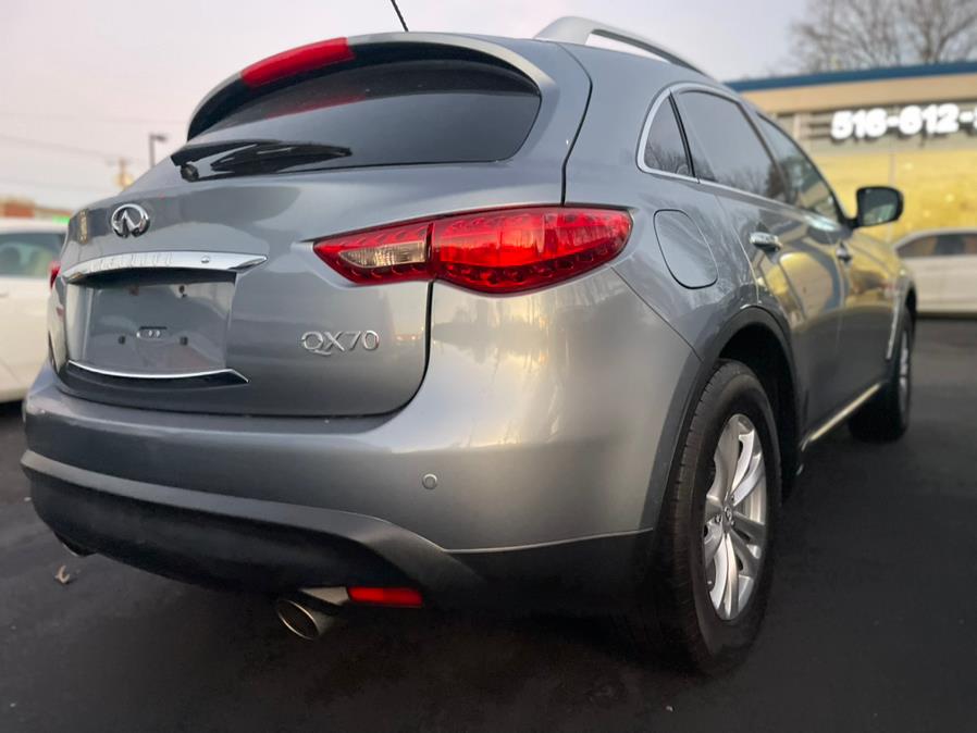 2017 INFINITI QX70 LOW MILES!. CLEAN CARFAX!, available for sale in Elmont, New York | Sunrise of Elmont. Elmont, New York 2017 INFINITI QX70 LOW MILES!. CLEAN CARFAX!, available for sale in Elmont, New York | Sunrise of Elmont. Elmont, New York