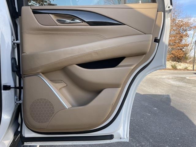 2019 Cadillac Escalade Platinum Edition, available for sale in Brookfield, Connecticut | Blasius Federal Road. Brookfield, Connecticut 2019 Cadillac Escalade Platinum Edition, available for sale in Brookfield, Connecticut | Blasius Federal Road. Brookfield, Connecticut