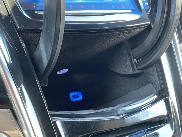 2019 Cadillac Escalade Platinum Edition, available for sale in Brookfield, Connecticut | Blasius Federal Road. Brookfield, Connecticut 2019 Cadillac Escalade Platinum Edition, available for sale in Brookfield, Connecticut | Blasius Federal Road. Brookfield, Connecticut