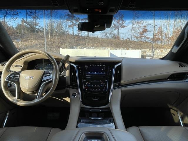 2019 Cadillac Escalade Platinum Edition, available for sale in Brookfield, Connecticut | Blasius Federal Road. Brookfield, Connecticut 2019 Cadillac Escalade Platinum Edition, available for sale in Brookfield, Connecticut | Blasius Federal Road. Brookfield, Connecticut