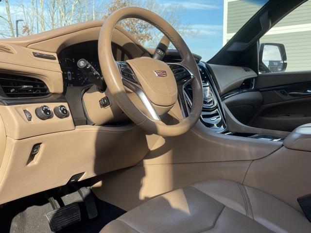 2019 Cadillac Escalade Platinum Edition, available for sale in Brookfield, Connecticut | Blasius Federal Road. Brookfield, Connecticut 2019 Cadillac Escalade Platinum Edition, available for sale in Brookfield, Connecticut | Blasius Federal Road. Brookfield, Connecticut