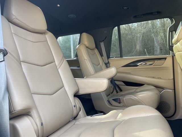 2019 Cadillac Escalade Platinum Edition, available for sale in Brookfield, Connecticut | Blasius Federal Road. Brookfield, Connecticut 2019 Cadillac Escalade Platinum Edition, available for sale in Brookfield, Connecticut | Blasius Federal Road. Brookfield, Connecticut