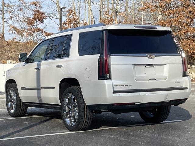 2019 Cadillac Escalade Platinum Edition, available for sale in Brookfield, Connecticut | Blasius Federal Road. Brookfield, Connecticut 2019 Cadillac Escalade Platinum Edition, available for sale in Brookfield, Connecticut | Blasius Federal Road. Brookfield, Connecticut