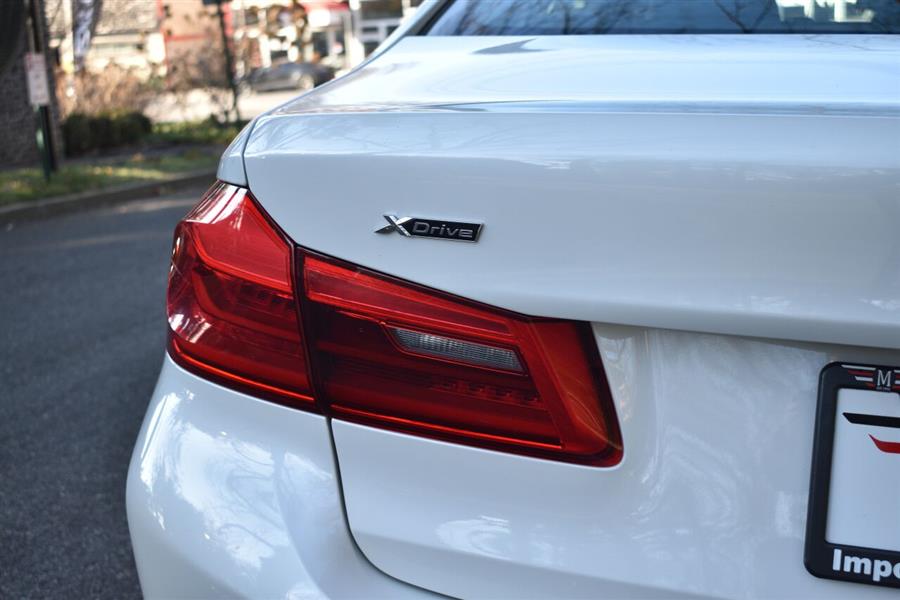 2019 BMW 5 Series 530i xDrive AWD 4dr Sedan, available for sale in Great Neck, New York | Camy Cars. Great Neck, New York 2019 BMW 5 Series 530i xDrive AWD 4dr Sedan, available for sale in Great Neck, New York | Camy Cars. Great Neck, New York