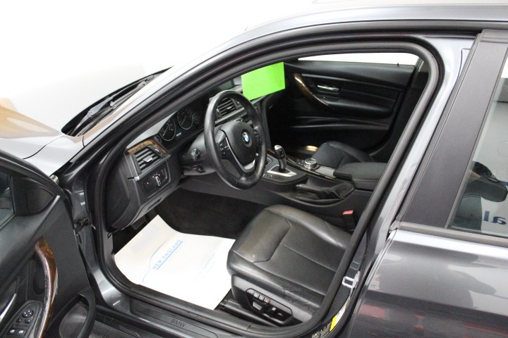 Used BMW 3 Series 4dr Sdn 328i xDrive AWD 2014 | New England Auto Sales LLC. Plainville, Connecticut Used BMW 3 Series 4dr Sdn 328i xDrive AWD 2014 | New England Auto Sales LLC. Plainville, Connecticut