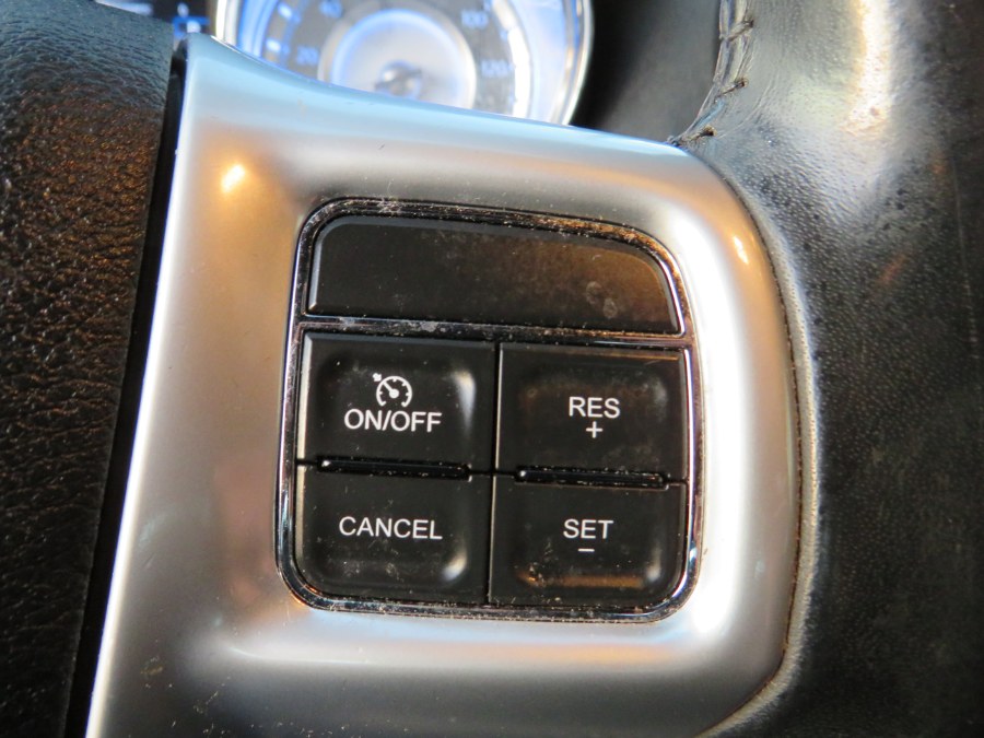 2014 Chrysler 300 4dr Sdn, available for sale in Middle Village, New York | Road Masters II INC. Middle Village, New York 2014 Chrysler 300 4dr Sdn, available for sale in Middle Village, New York | Road Masters II INC. Middle Village, New York