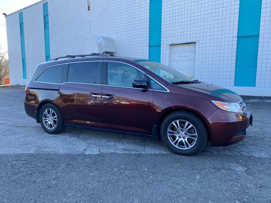 2013 Honda Odyssey 5dr EX-L, available for sale in Milford, Connecticut | Dealertown Auto Wholesalers. Milford, Connecticut 2013 Honda Odyssey 5dr EX-L, available for sale in Milford, Connecticut | Dealertown Auto Wholesalers. Milford, Connecticut