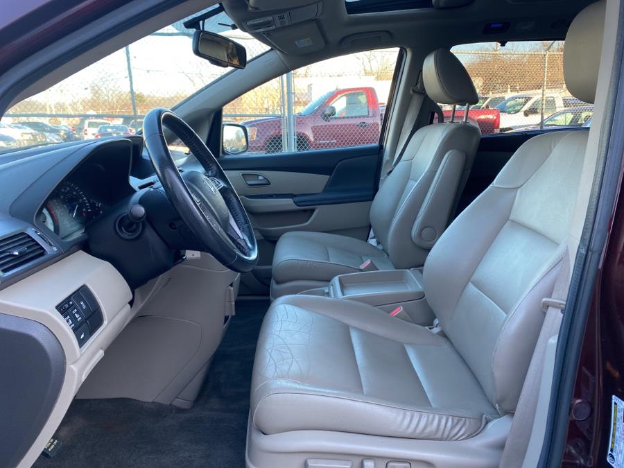 2013 Honda Odyssey 5dr EX-L, available for sale in Milford, Connecticut | Dealertown Auto Wholesalers. Milford, Connecticut 2013 Honda Odyssey 5dr EX-L, available for sale in Milford, Connecticut | Dealertown Auto Wholesalers. Milford, Connecticut