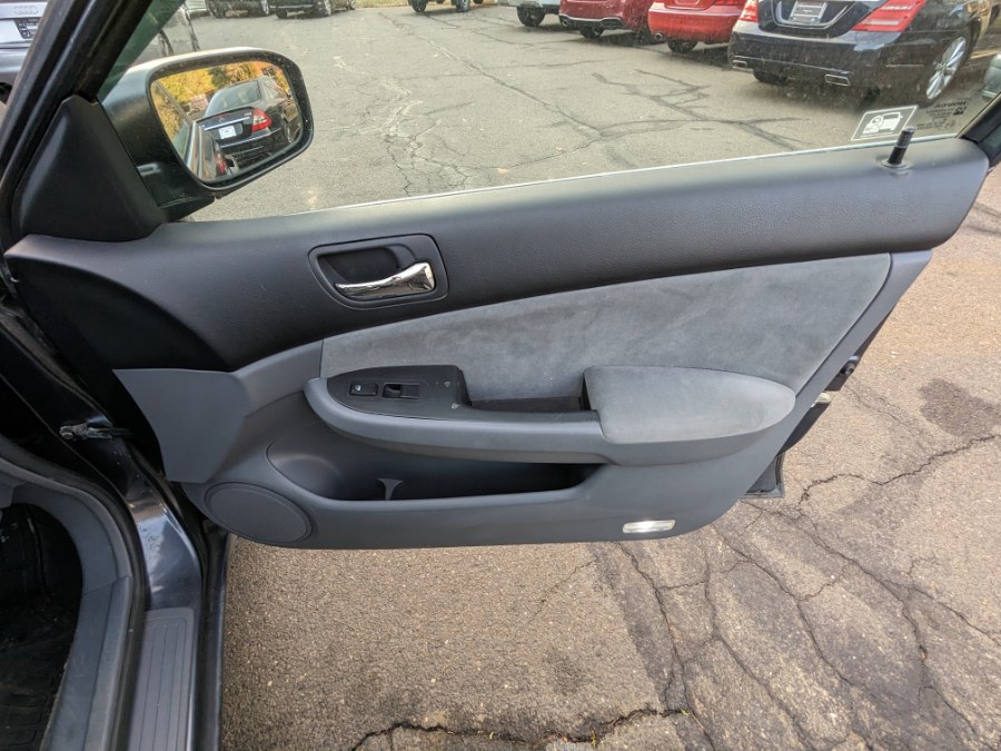 2003 Honda Accord Sdn LX Manual w/Side Airbags, available for sale in Bristol, Connecticut | Dealmax Motors LLC. Bristol, Connecticut 2003 Honda Accord Sdn LX Manual w/Side Airbags, available for sale in Bristol, Connecticut | Dealmax Motors LLC. Bristol, Connecticut