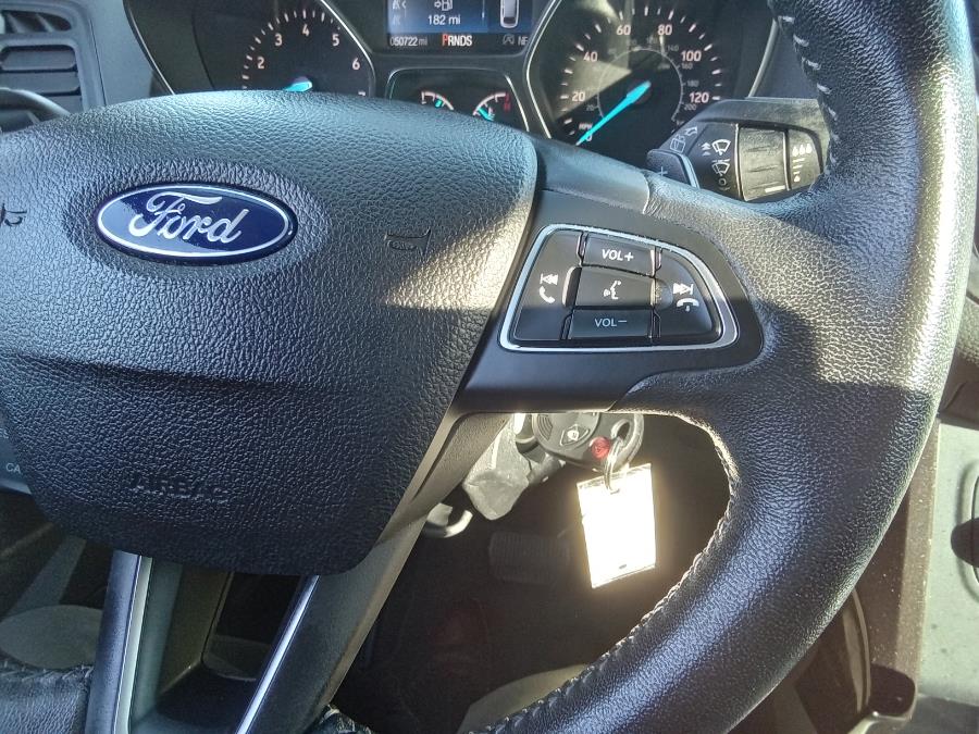 2018 Ford Escape SE 4WD, available for sale in Irvington, New Jersey | NJ Used Cars Center. Irvington, New Jersey 2018 Ford Escape SE 4WD, available for sale in Irvington, New Jersey | NJ Used Cars Center. Irvington, New Jersey