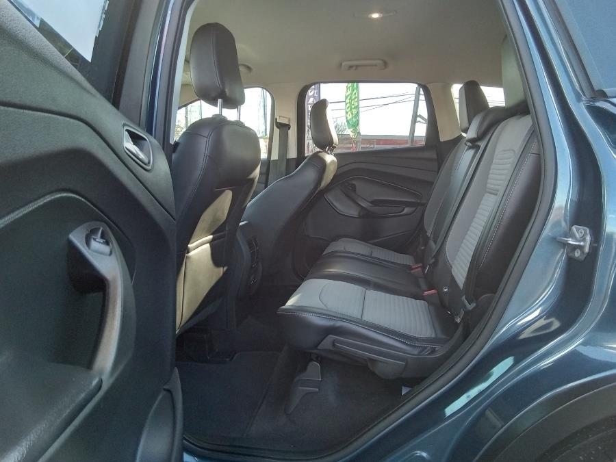 2018 Ford Escape SE 4WD, available for sale in Irvington, New Jersey | NJ Used Cars Center. Irvington, New Jersey 2018 Ford Escape SE 4WD, available for sale in Irvington, New Jersey | NJ Used Cars Center. Irvington, New Jersey