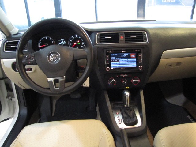 2013 Volkswagen Jetta Sedan 4dr Auto SE w/Convenience/Sunroof PZEV, available for sale in Placentia, California | Auto Network Group Inc. Placentia, California 2013 Volkswagen Jetta Sedan 4dr Auto SE w/Convenience/Sunroof PZEV, available for sale in Placentia, California | Auto Network Group Inc. Placentia, California