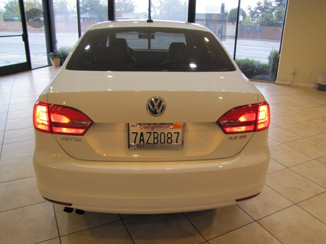 2013 Volkswagen Jetta Sedan 4dr Auto SE w/Convenience/Sunroof PZEV, available for sale in Placentia, California | Auto Network Group Inc. Placentia, California 2013 Volkswagen Jetta Sedan 4dr Auto SE w/Convenience/Sunroof PZEV, available for sale in Placentia, California | Auto Network Group Inc. Placentia, California