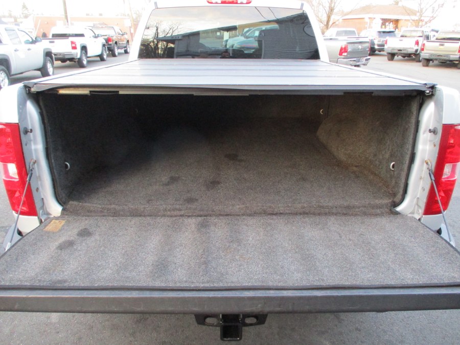 2011 Chevrolet Silverado 2500HD 4WD Ext Cab 144.2" LT, available for sale in Suffield, Connecticut | Suffield Auto Sales. Suffield, Connecticut 2011 Chevrolet Silverado 2500HD 4WD Ext Cab 144.2" LT, available for sale in Suffield, Connecticut | Suffield Auto Sales. Suffield, Connecticut